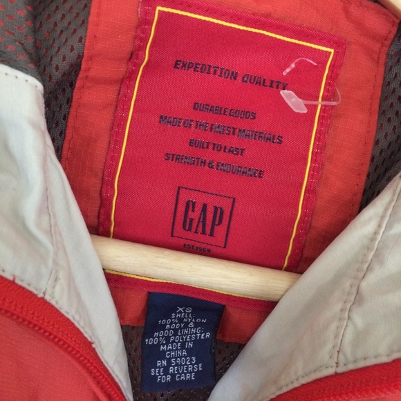 XS GAP Hooded Vest - Picture 6 of 7